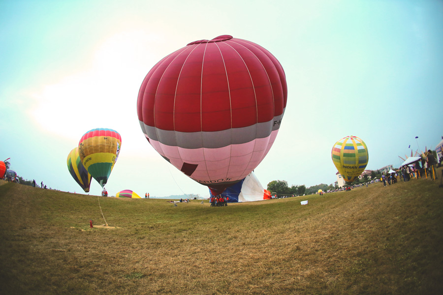 http://i.dcview.tw/gallery/201302/928c753d9a049f0756083cd1a05fd6db.jpg
