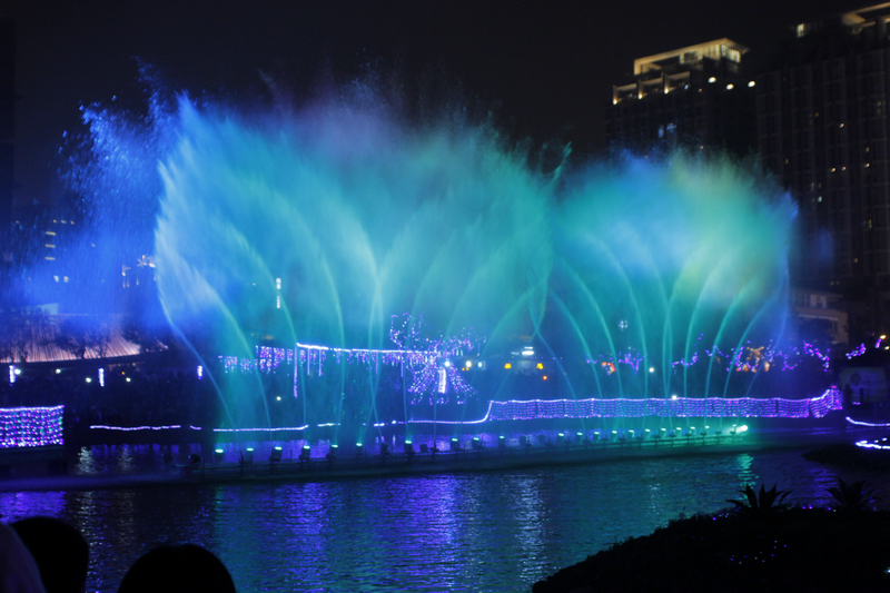 http://i.dcview.tw/gallery/201302/95face960a9f02702c7d57a29514a02a.jpg