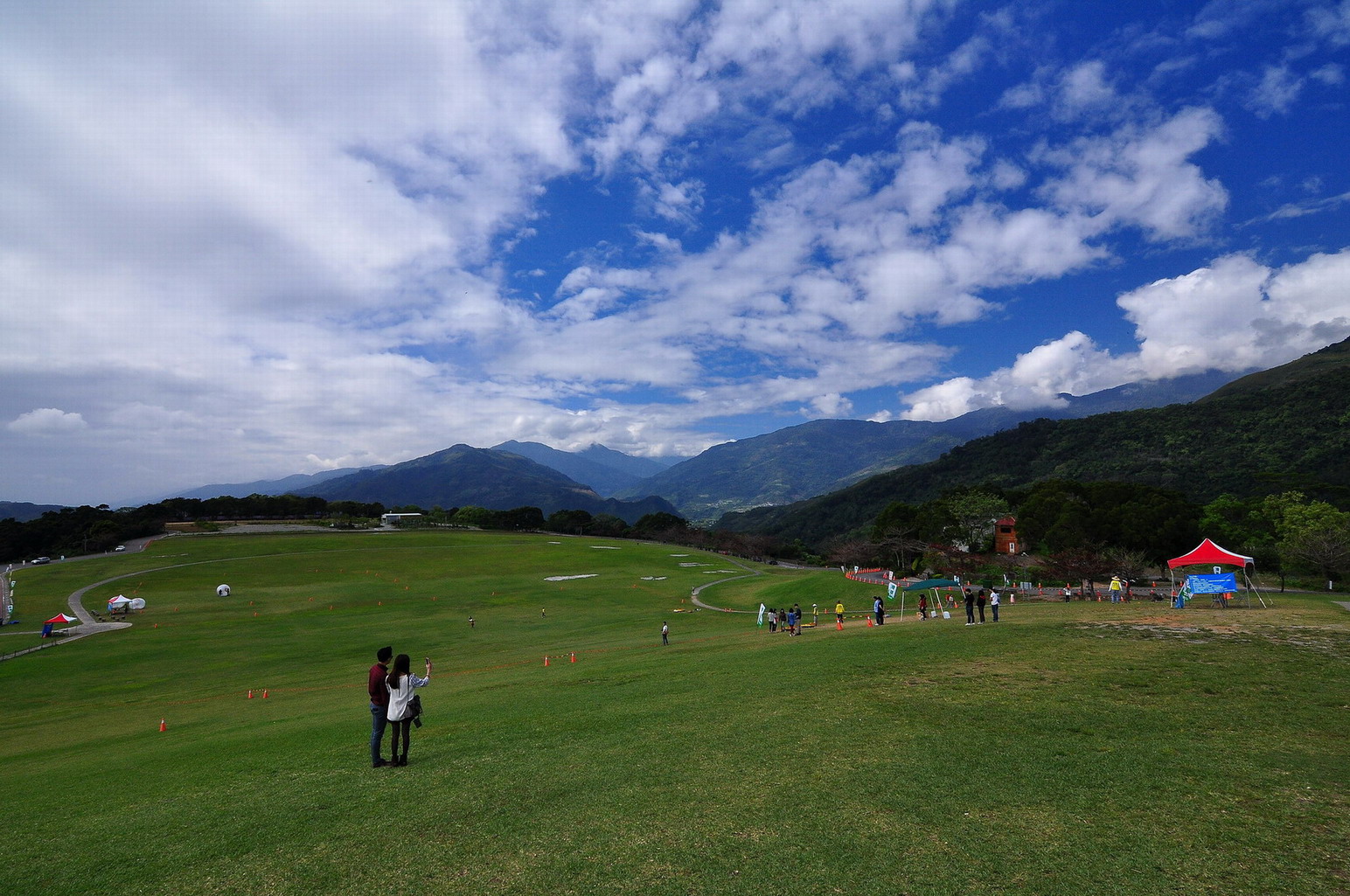 http://i.dcview.tw/gallery/201302/9ff7da30262b6065fa1f5023415f04a7.jpg