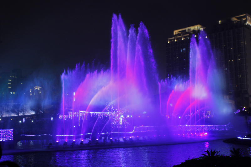 http://i.dcview.tw/gallery/201302/ba6a00be308e179cc5d62319b1bd4ae4.jpg