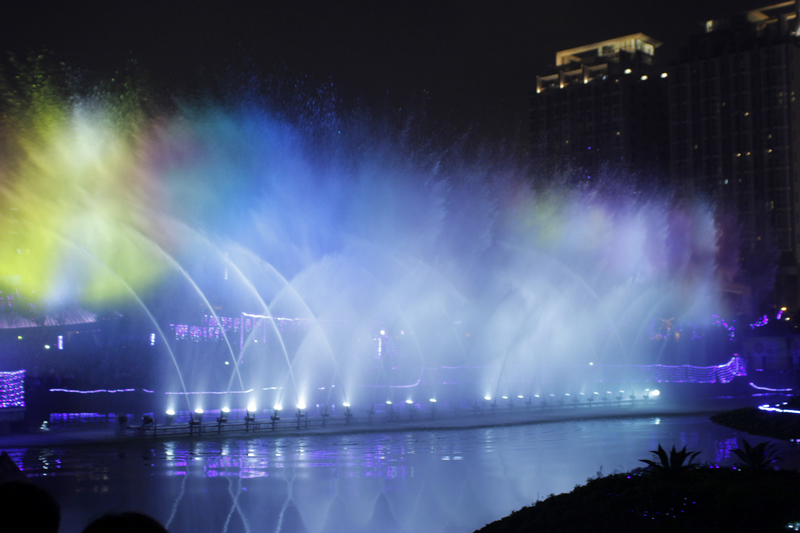 http://i.dcview.tw/gallery/201302/c88ef9cd72d359a7c83ff0764b6a3774.jpg