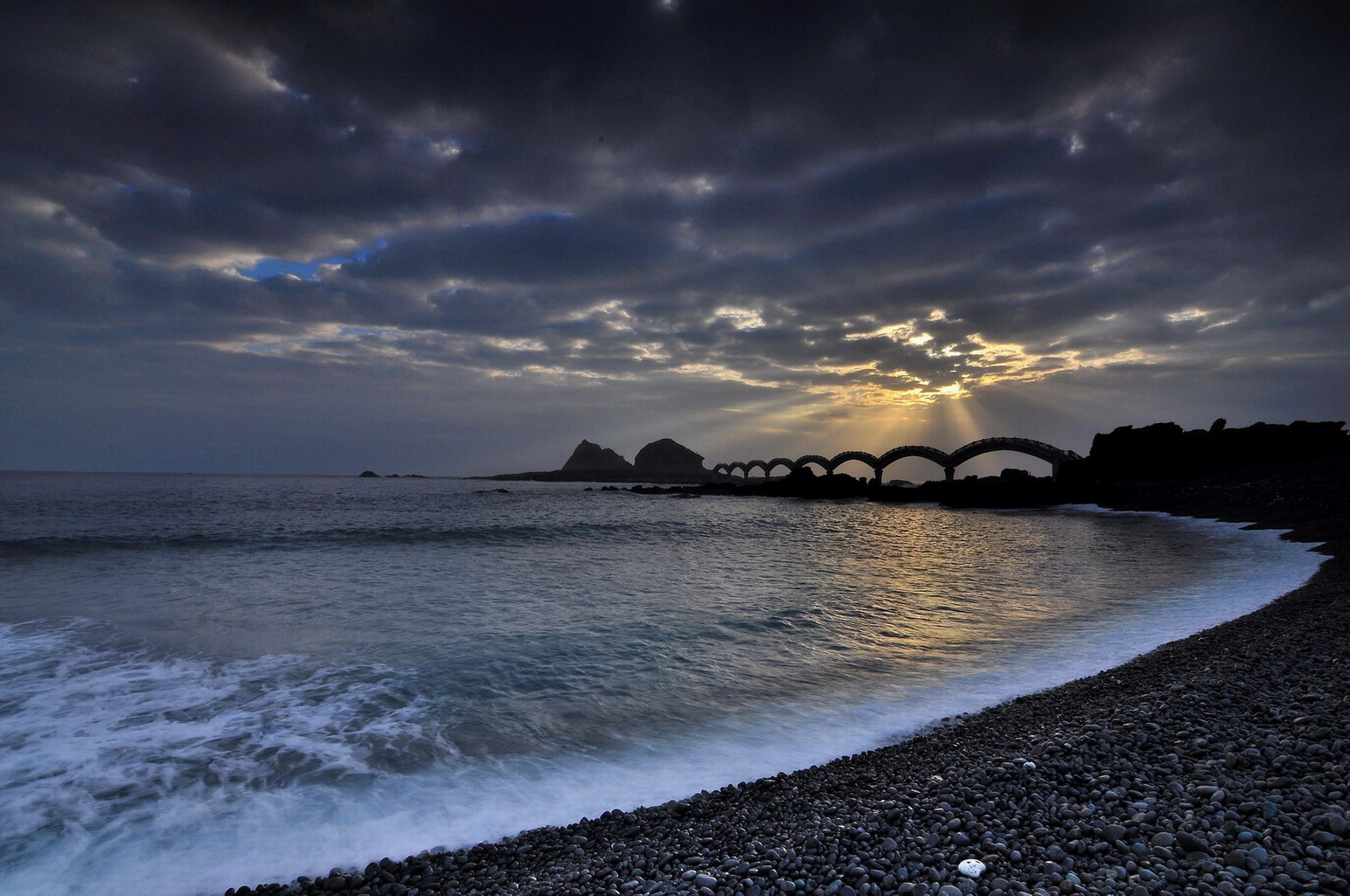 http://i.dcview.tw/gallery/201302/d4d19d5a56e5511f801c361d2e69bd52.jpg