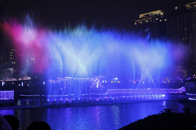 http://i.dcview.tw/gallery/201302/e9c395aaf0c48053f4d4b15f287b300c.jpg