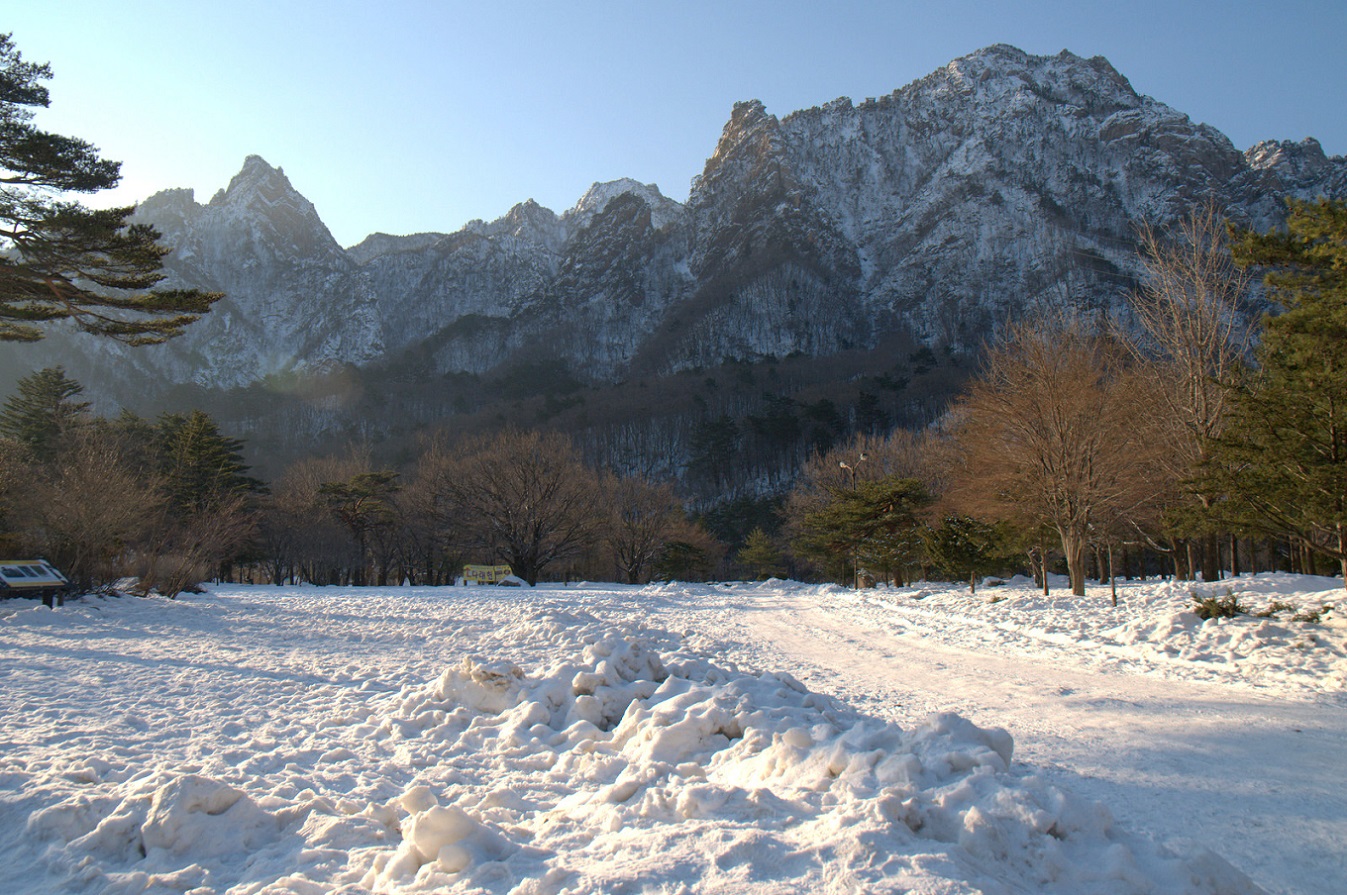 http://i.dcview.tw/gallery/201303/12cd51ad91acc73e76cf6d80d1b5217e.jpg