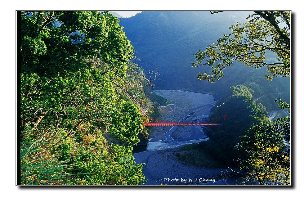 http://i.dcview.tw/gallery/201303/17d44ed7ec0fc7ef942b1bcbfa4b4159.jpg