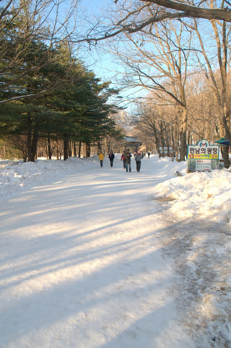 http://i.dcview.tw/gallery/201303/6008654fbae7d57df8ddd1b8019bb823.jpg