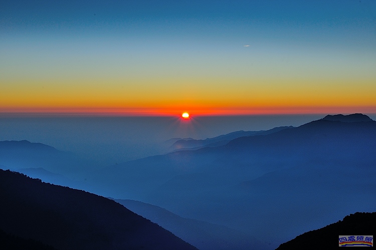 http://i.dcview.tw/gallery/201303/7fe6be6f0e84908cc26eb2369b151b26.jpg