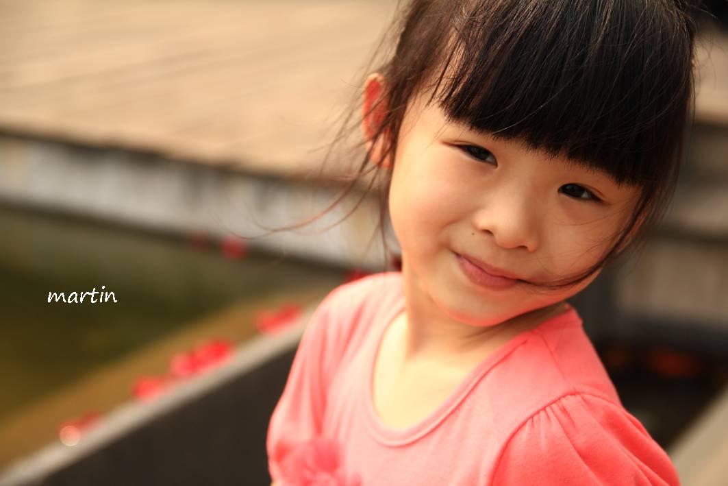 http://i.dcview.tw/gallery/201303/a63a084149c0b0eb44b45a8873f04ccd.jpg