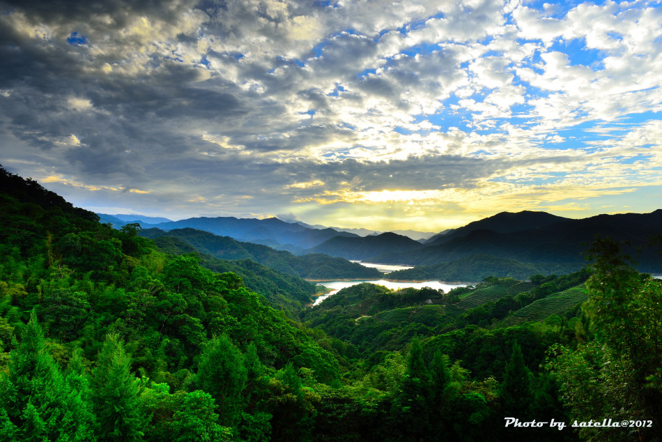 http://i.dcview.tw/gallery/201303/d24c7e5711d2f03ecce224d7e457c9ba.jpg