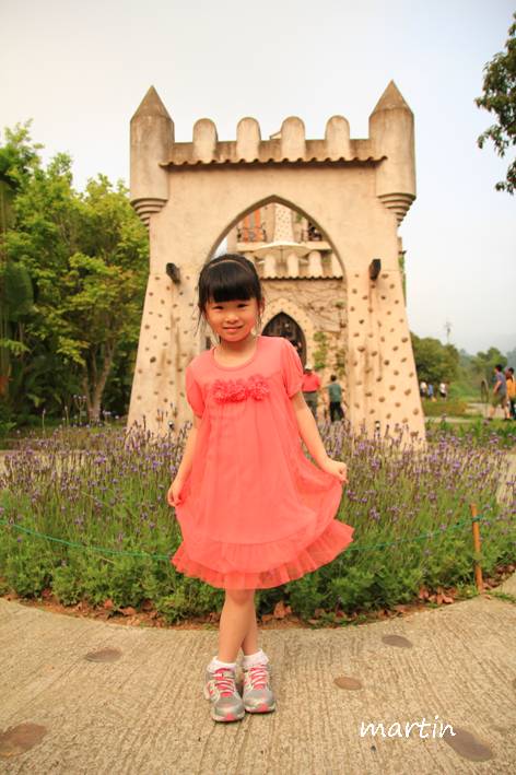 http://i.dcview.tw/gallery/201303/e5fd8ec5168bce60a5c815575184be43.jpg