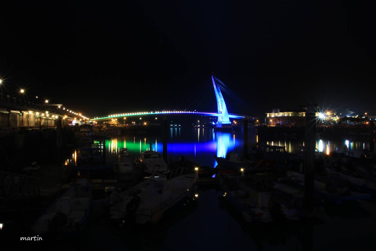 http://i.dcview.tw/gallery/201303/f0e30f457ae8eba90d00f04744ca4cc9.jpg