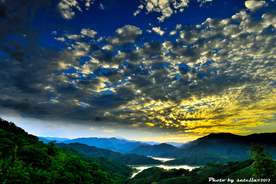http://i.dcview.tw/gallery/201303/fa54a1eb559197fe093c4d919f3f71c0.jpg