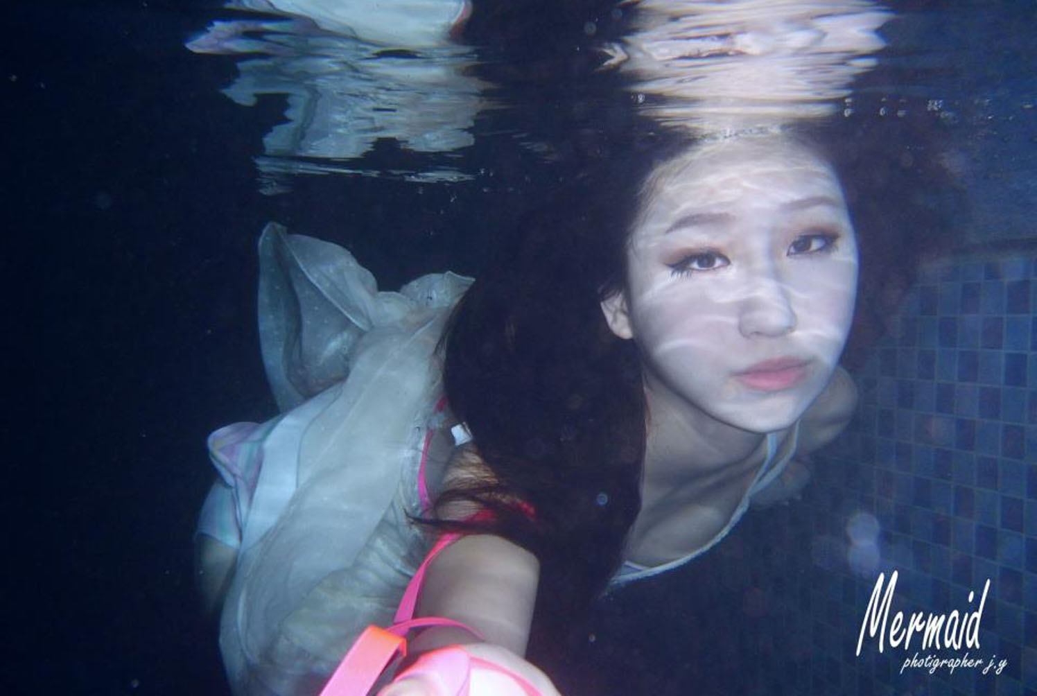 http://i.dcview.tw/gallery/201304/0af80b7e45a3b1c30d799304b892c716.jpg