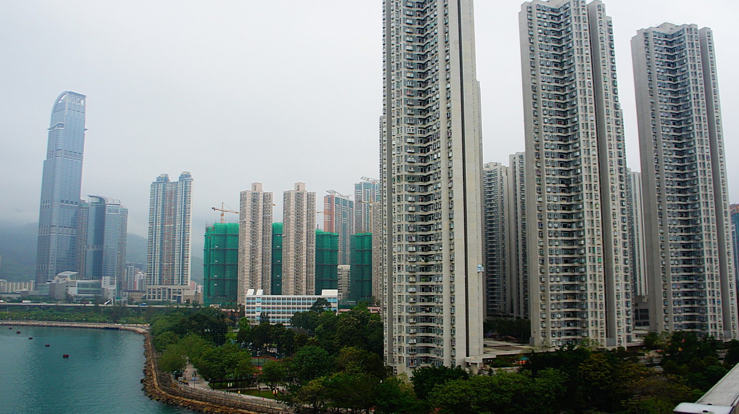 http://i.dcview.tw/gallery/201304/3c8214638552d5b0d3cf4878952b6483.jpg