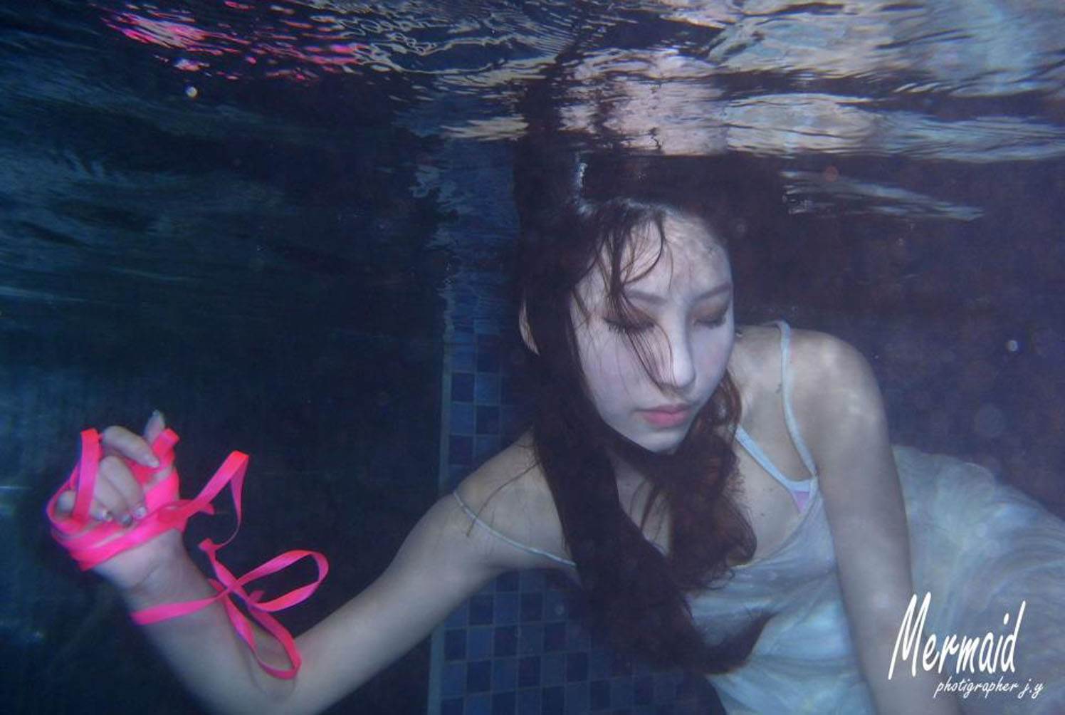 http://i.dcview.tw/gallery/201304/5591ba7ad8a0ce8f3b510671266f7756.jpg