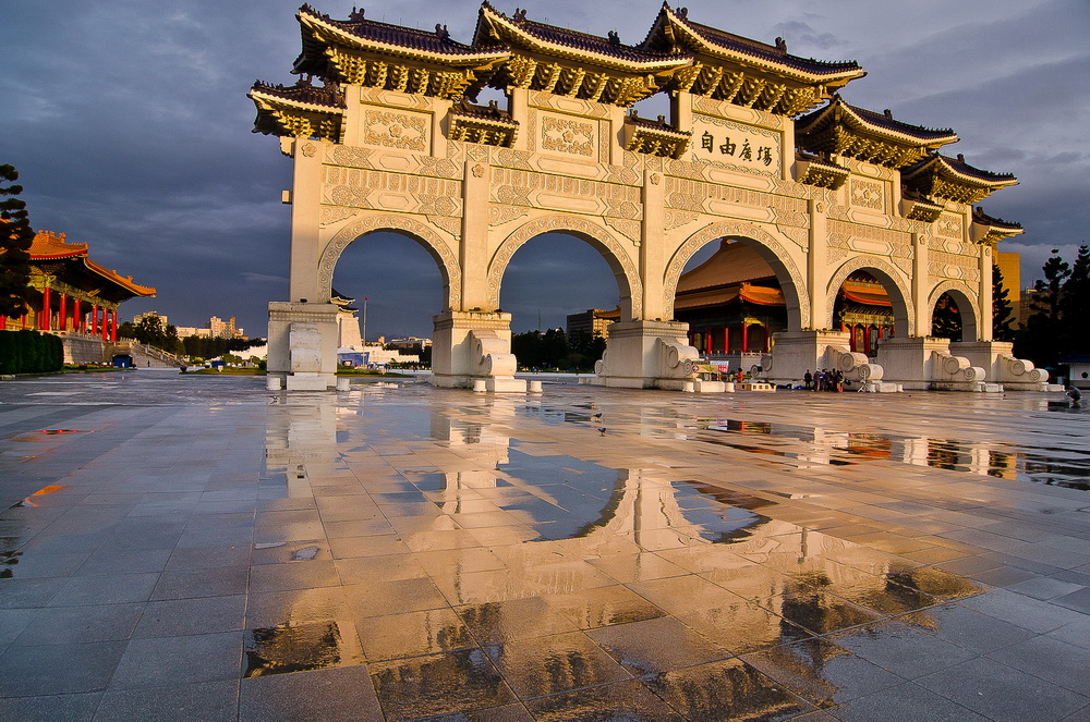 http://i.dcview.tw/gallery/201304/66f67b1d7b029a338b5c355d3a0e95ad.jpg