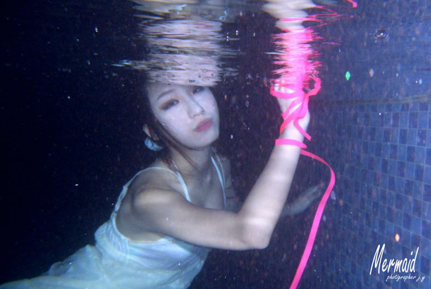 http://i.dcview.tw/gallery/201304/74900fa9d62043ca0217969654f8ac62.jpg