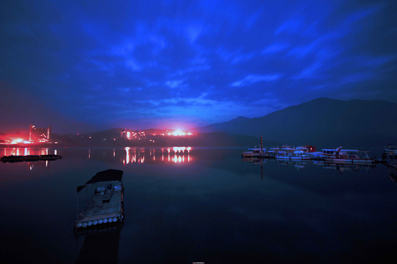 http://i.dcview.tw/gallery/201304/978c97fd034644278abe89819fe1066a.jpg