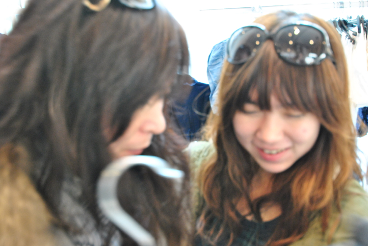 http://i.dcview.tw/gallery/201304/b792dcb4157215a80da6f4396823b6b9.jpg
