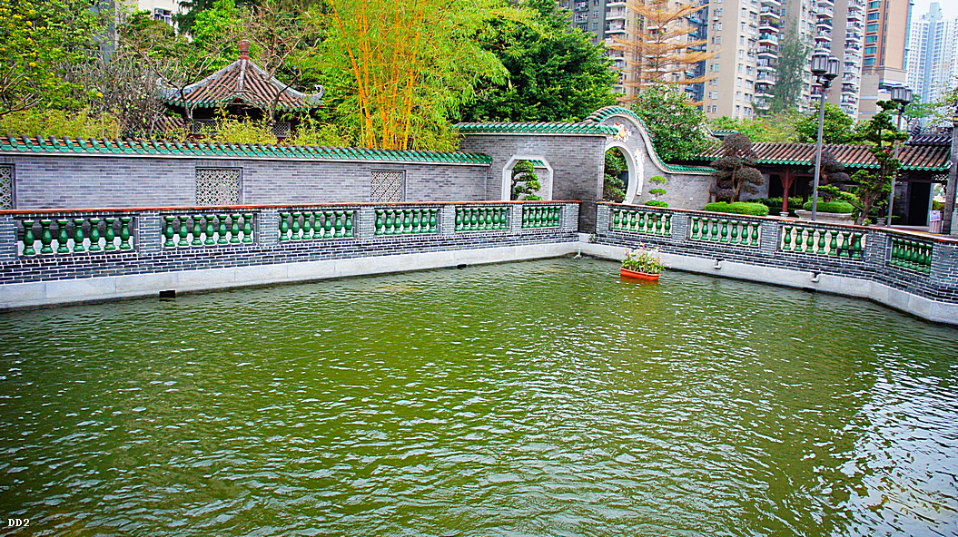 http://i.dcview.tw/gallery/201304/b9597fd57a874612d23cc6f1b4a792c6.jpg