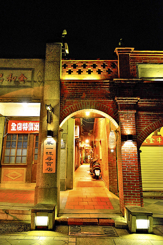 http://i.dcview.tw/gallery/201304/bca292a9202f62b56d00d82f319ef728.jpg
