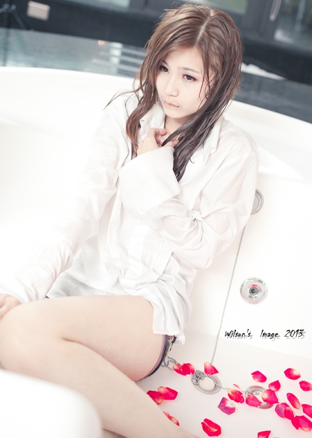 http://i.dcview.tw/gallery/201304/ca9882bab6feb15709527f42287639fb.jpg