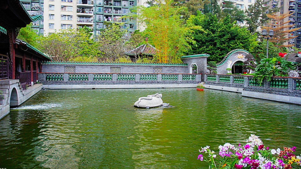 http://i.dcview.tw/gallery/201304/e35c9925797b2dde07c6a8751ee73c69.jpg