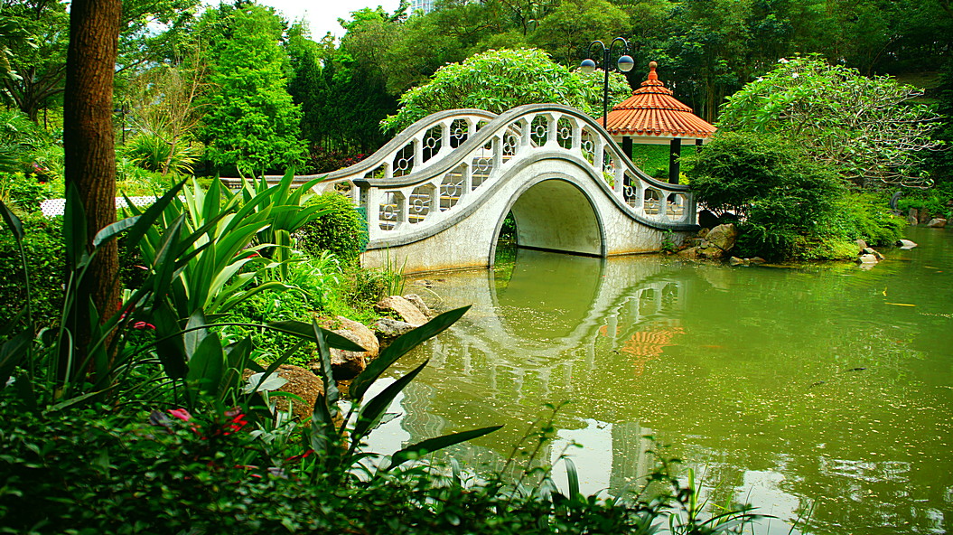 http://i.dcview.tw/gallery/201305/1aca99beb41693a4550d8201910a14dc.jpg