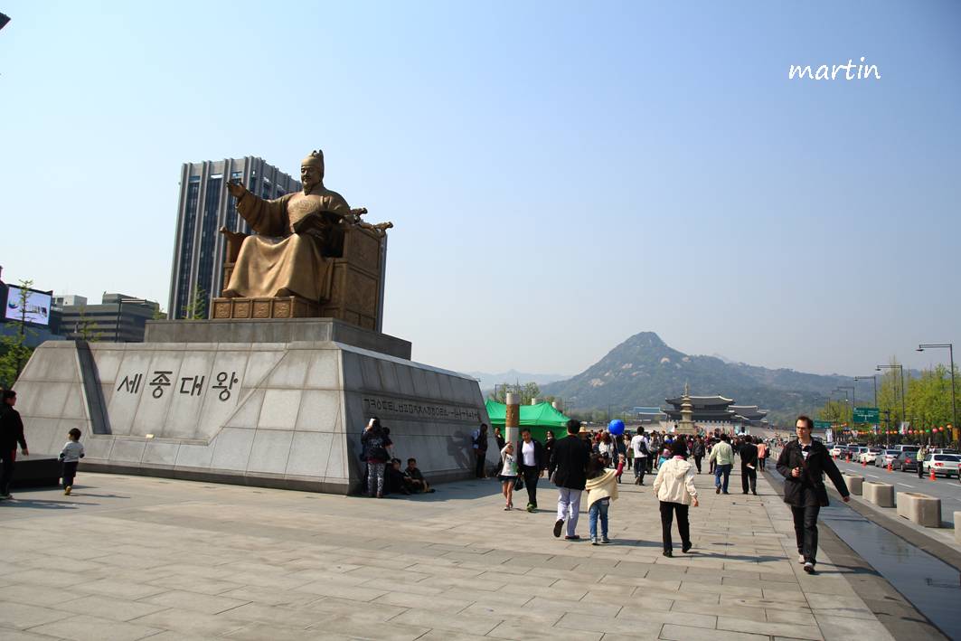 http://i.dcview.tw/gallery/201305/2d052089b3e8618849b06a65a8c599f5.jpg
