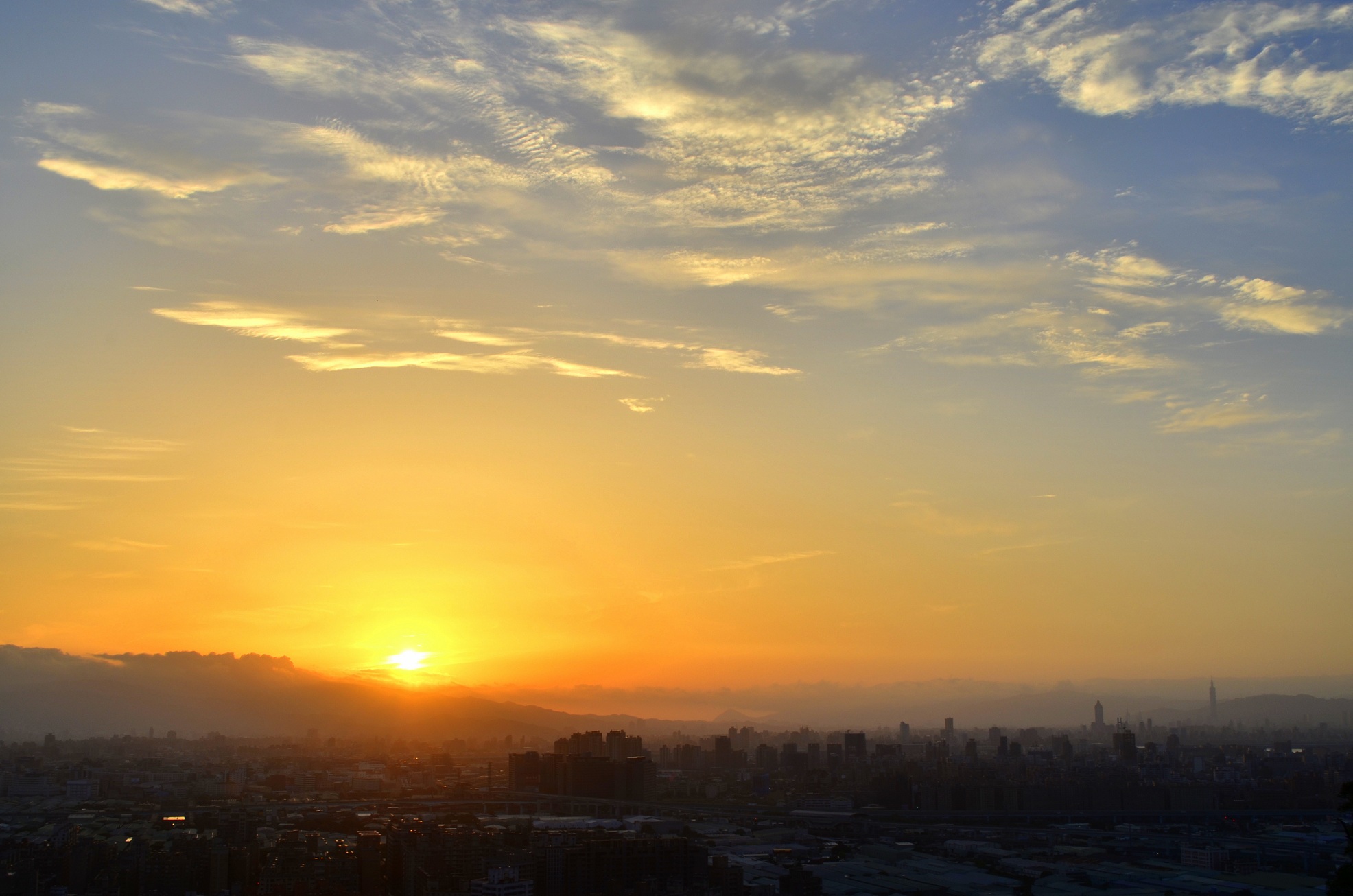 http://i.dcview.tw/gallery/201305/46fc98007a238f642fdb669a295f8b41.jpg