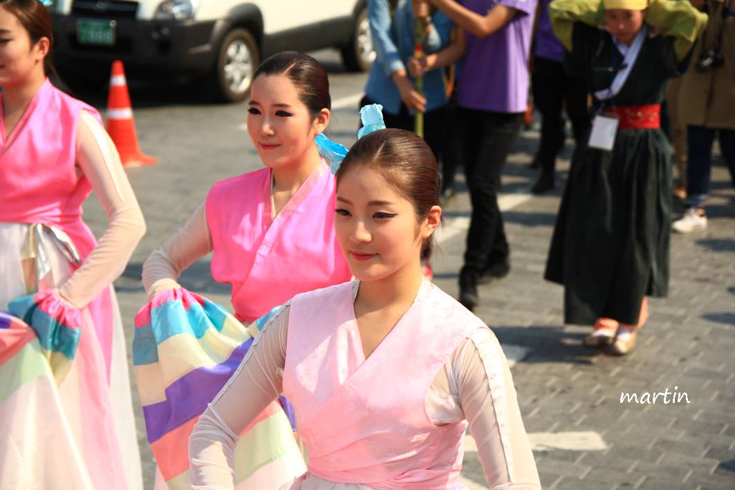 http://i.dcview.tw/gallery/201305/88712ed52a2b0a16e04b8d135739bb5e.jpg