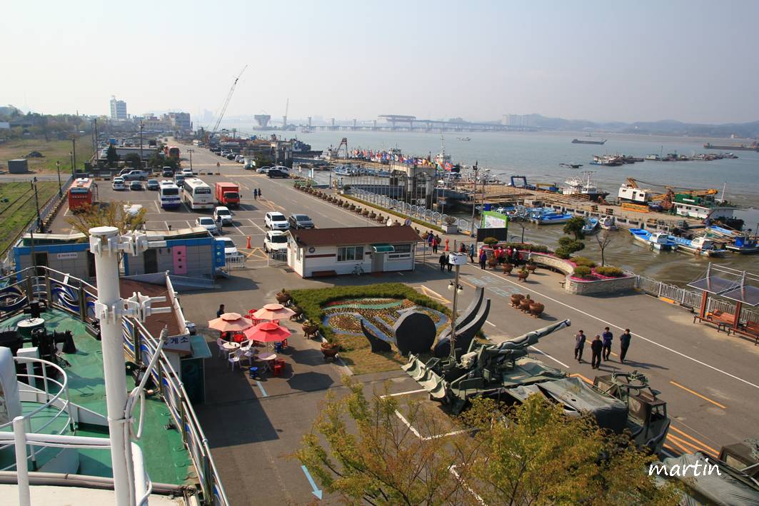 http://i.dcview.tw/gallery/201305/8cd114a24ea989faf9704d0f387c967c.jpg