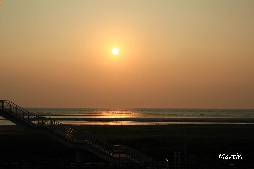 http://i.dcview.tw/gallery/201305/8fd7389f4c24225c3fe22fabe44251cb.jpg