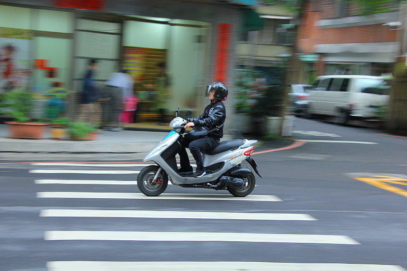 http://i.dcview.tw/gallery/201305/9126b2a6f15d4d2876fae2f86e6f4609.jpg