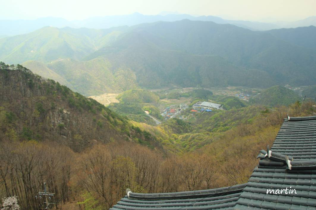 http://i.dcview.tw/gallery/201305/97831186e7c28f9c4c88ea4f3e706f3d.jpg