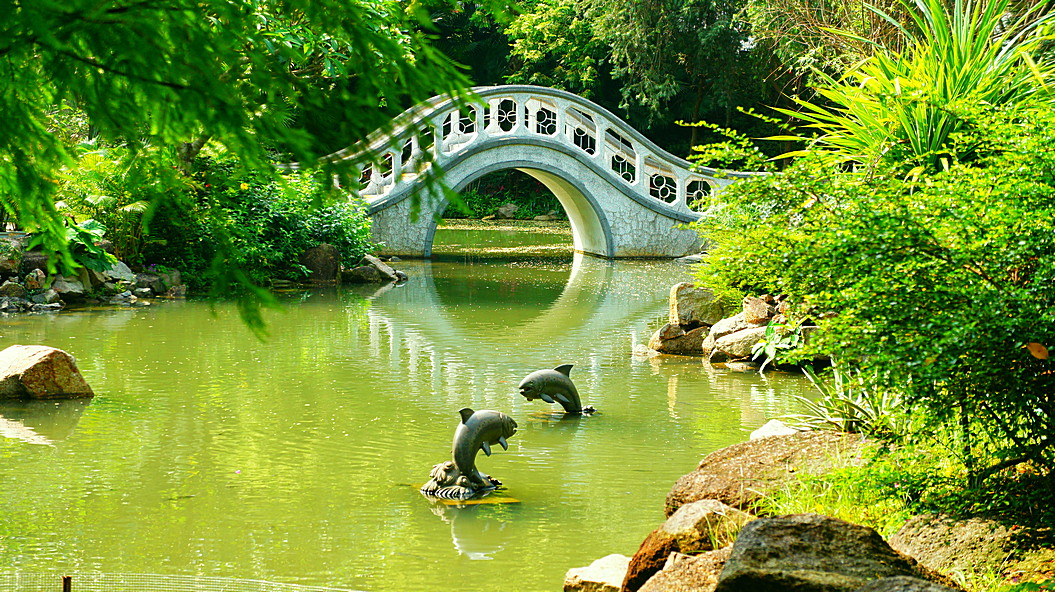 http://i.dcview.tw/gallery/201305/d14024a4f6a04c9d0990de2b595cdb6c.jpg