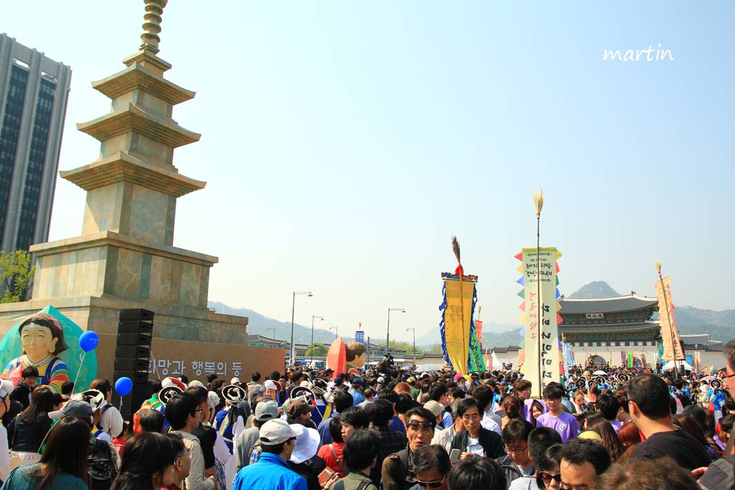 http://i.dcview.tw/gallery/201305/d30c26b7955a8057aa0d59858952919c.jpg