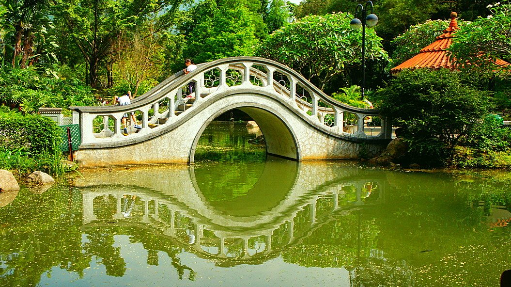 http://i.dcview.tw/gallery/201305/e7c8d992334ec113eaf39f338667bb0b.jpg
