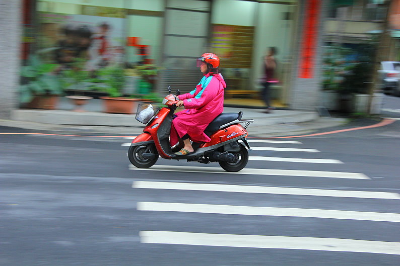 http://i.dcview.tw/gallery/201305/e9f47796bf85a42e65e557edd293bfda.jpg