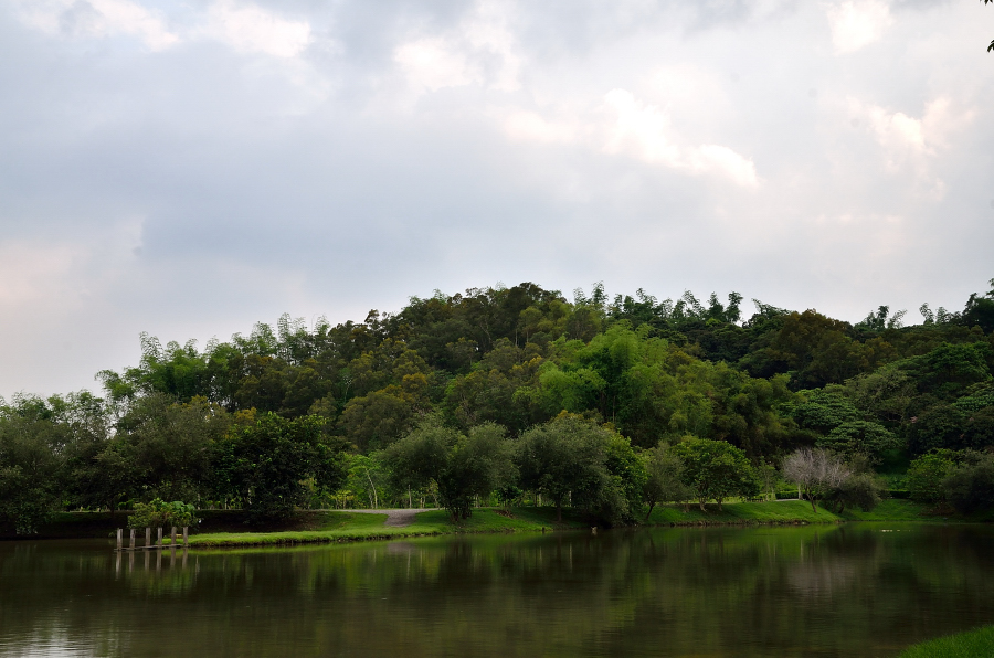 http://i.dcview.tw/gallery/201305/ee8953772a337270704f0b508f6b5c15.jpg