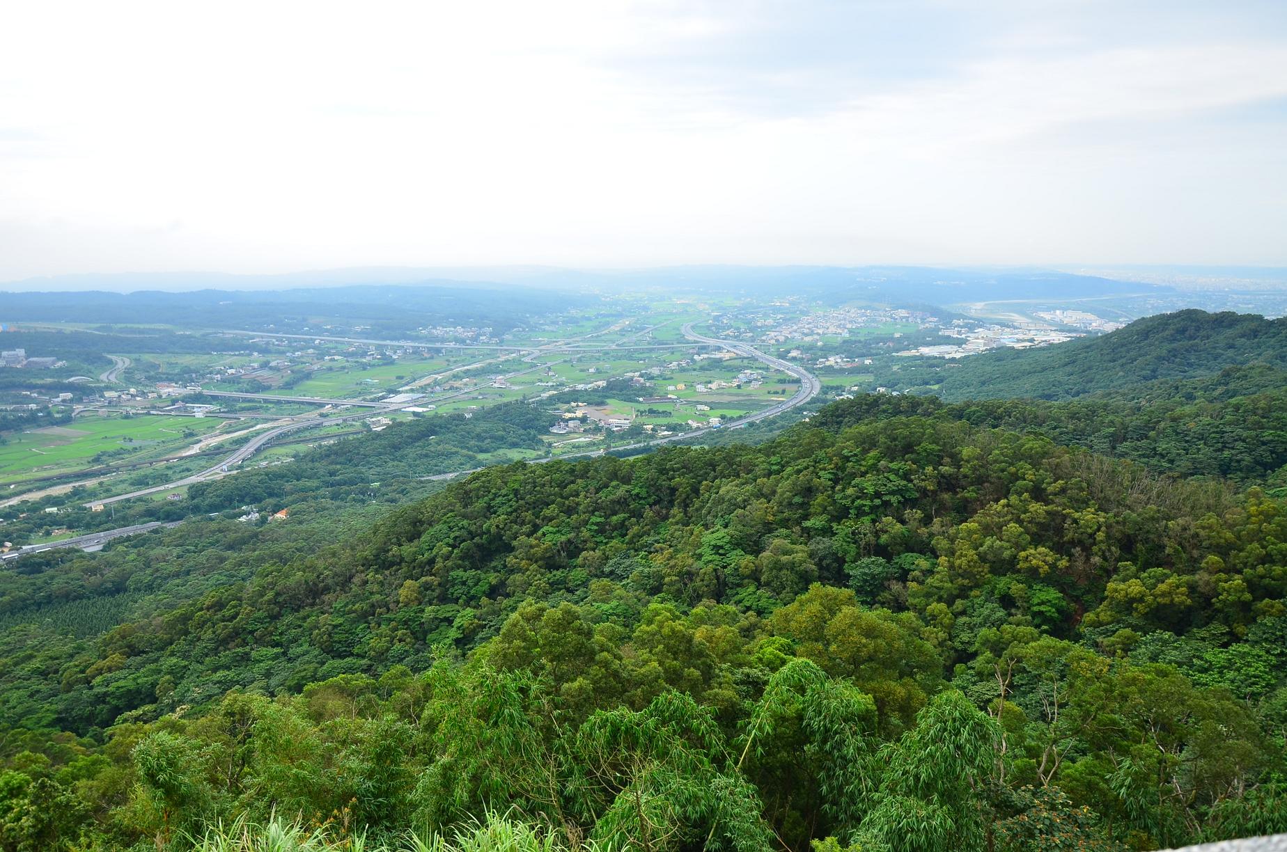 http://i.dcview.tw/gallery/201305/f447e94cde60dc26fad02d2392869280.jpg