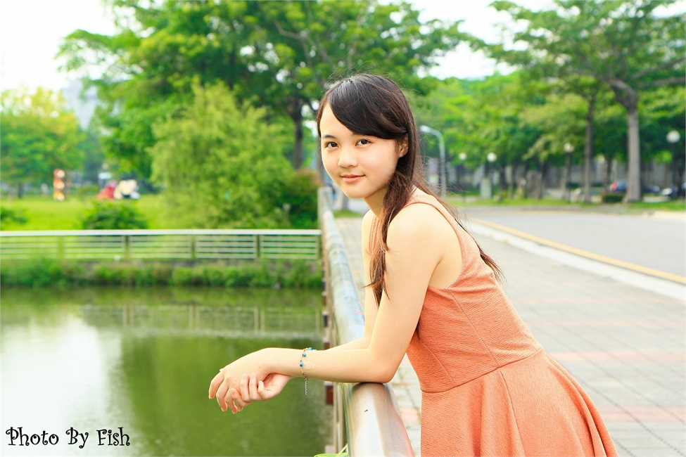 http://i.dcview.tw/gallery/201306/0494f2bdb9811de612b52c03a345354b.jpg