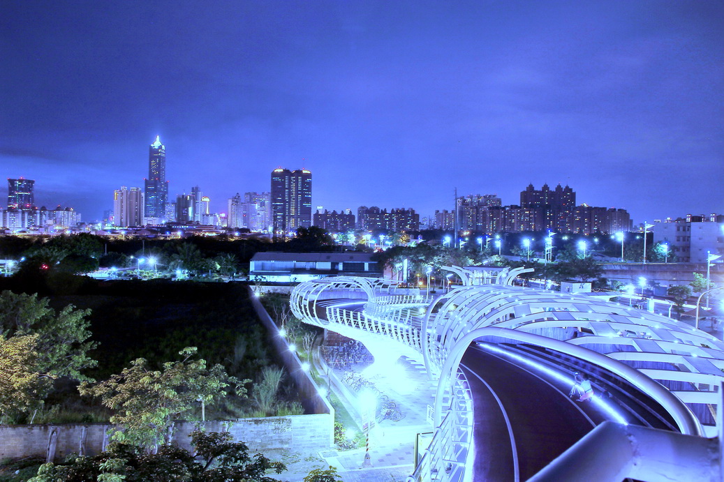 http://i.dcview.tw/gallery/201306/08859a957ec3194b8952dbb567799ec1.jpg