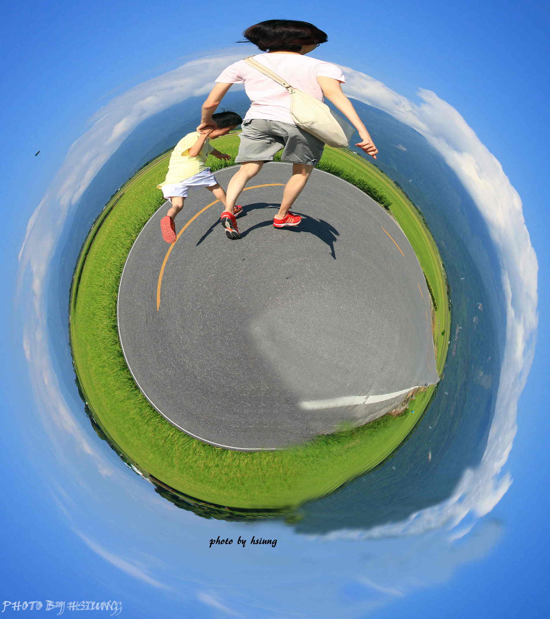 http://i.dcview.tw/gallery/201306/08e64a5ef2b8d00e1100cec6b0946416.jpg