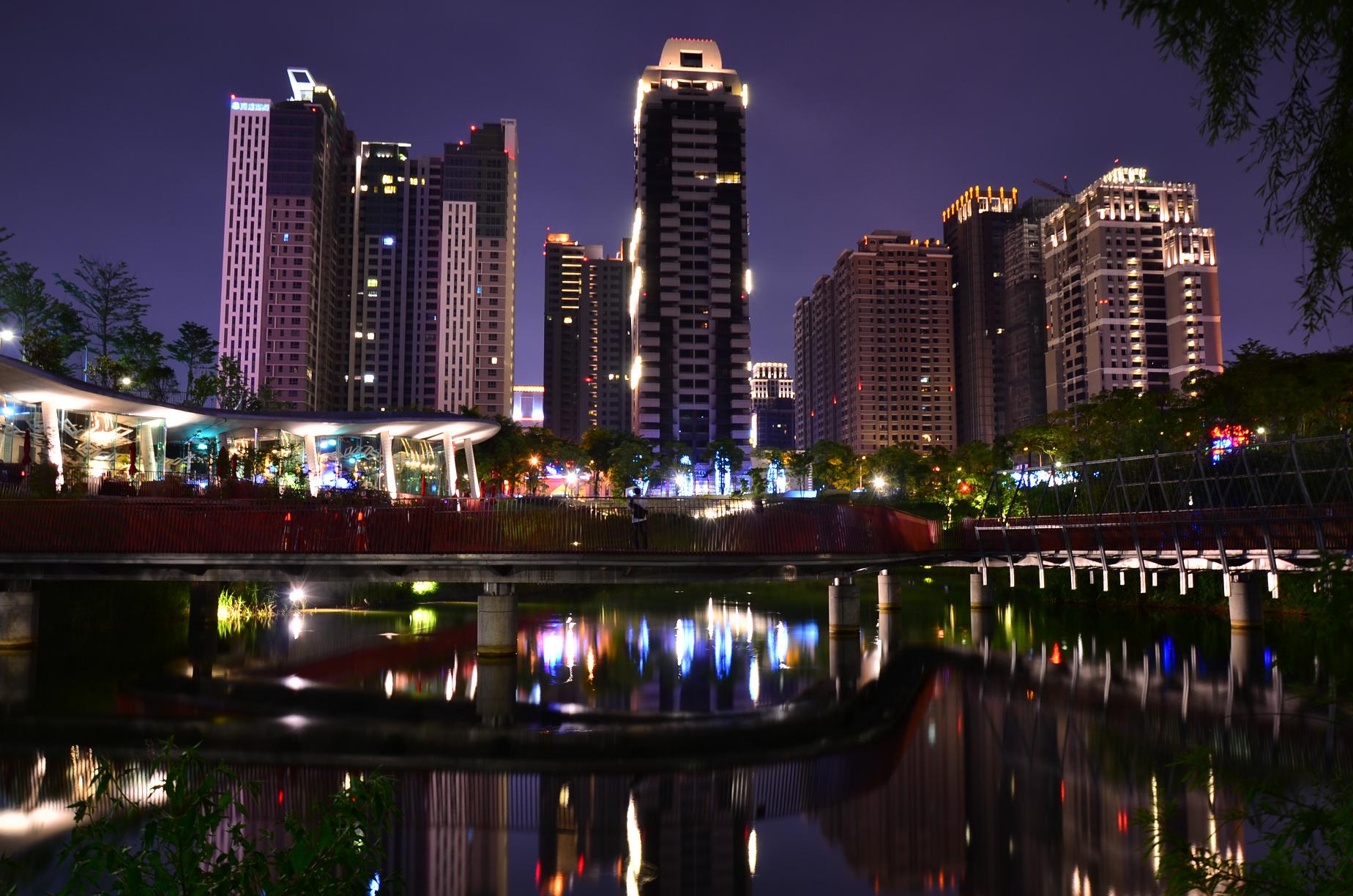 http://i.dcview.tw/gallery/201306/0ba91f82ba1a457762dbff0760db4d15.jpg