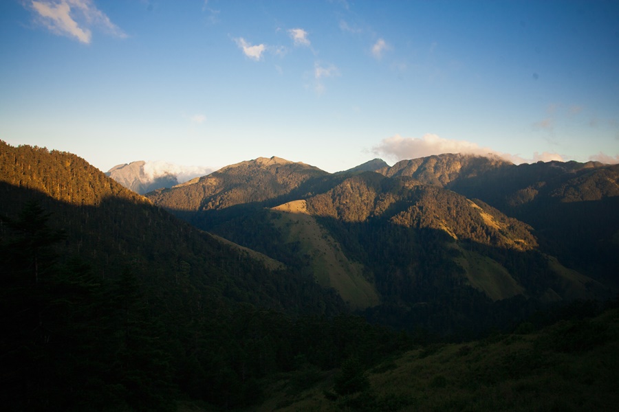 http://i.dcview.tw/gallery/201306/2390d517d926d3a465614d17c782e64c.jpg