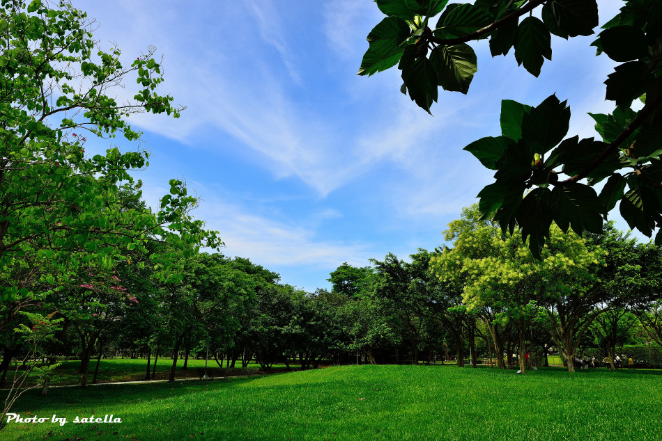 http://i.dcview.tw/gallery/201306/2c7e643800ed3c9529d2ee9b48810af4.jpg