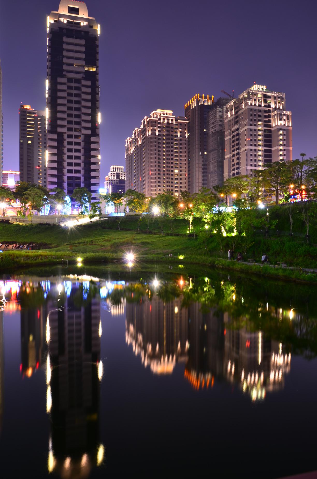 http://i.dcview.tw/gallery/201306/7a45e4281b5b5d4b2a50a133bc92b117.jpg
