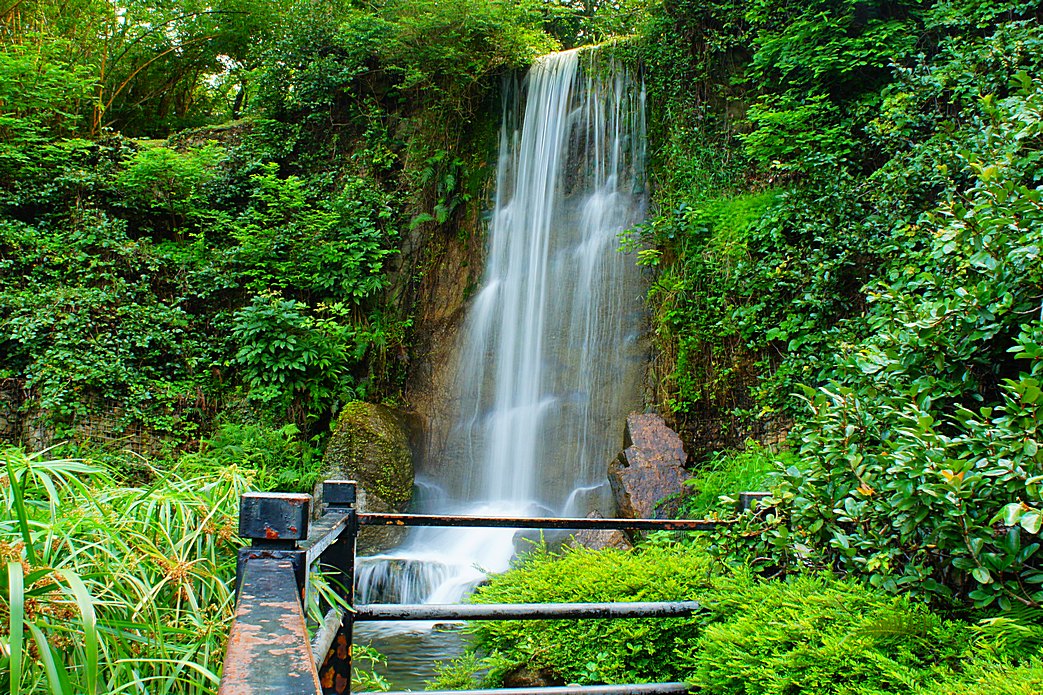 http://i.dcview.tw/gallery/201307/1bb5d7588411406b0a0510f06ba8e72b.jpg