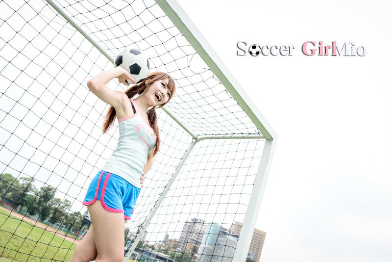 http://i.dcview.tw/gallery/201307/27bf3291567a8a66708583d1d6c18f0d.jpg